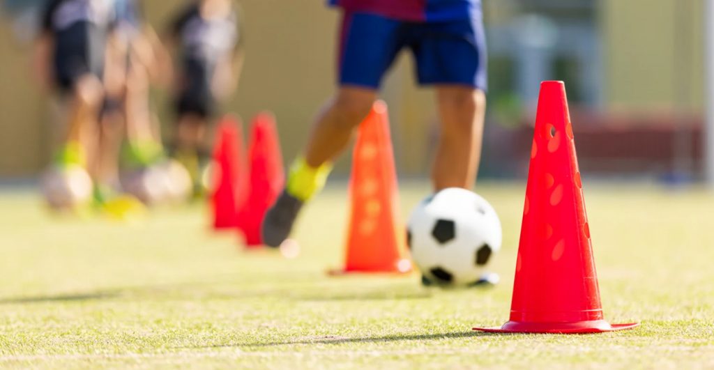 How An Elite Football Programme Helps Young Players Balance Education and Professional Training